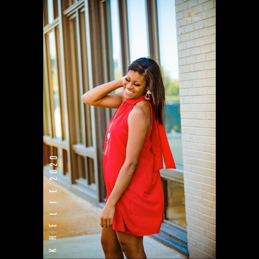 Meet your Posher, Khelie